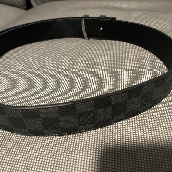 Graphite Louis Vuitton Belt - Picture 4 of 8